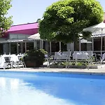 Ibis Styles