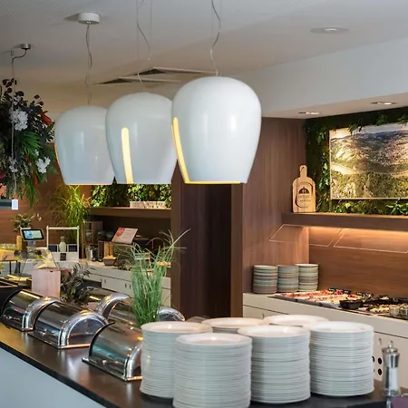 酒店 林茨宜必思尚品酒店 3*